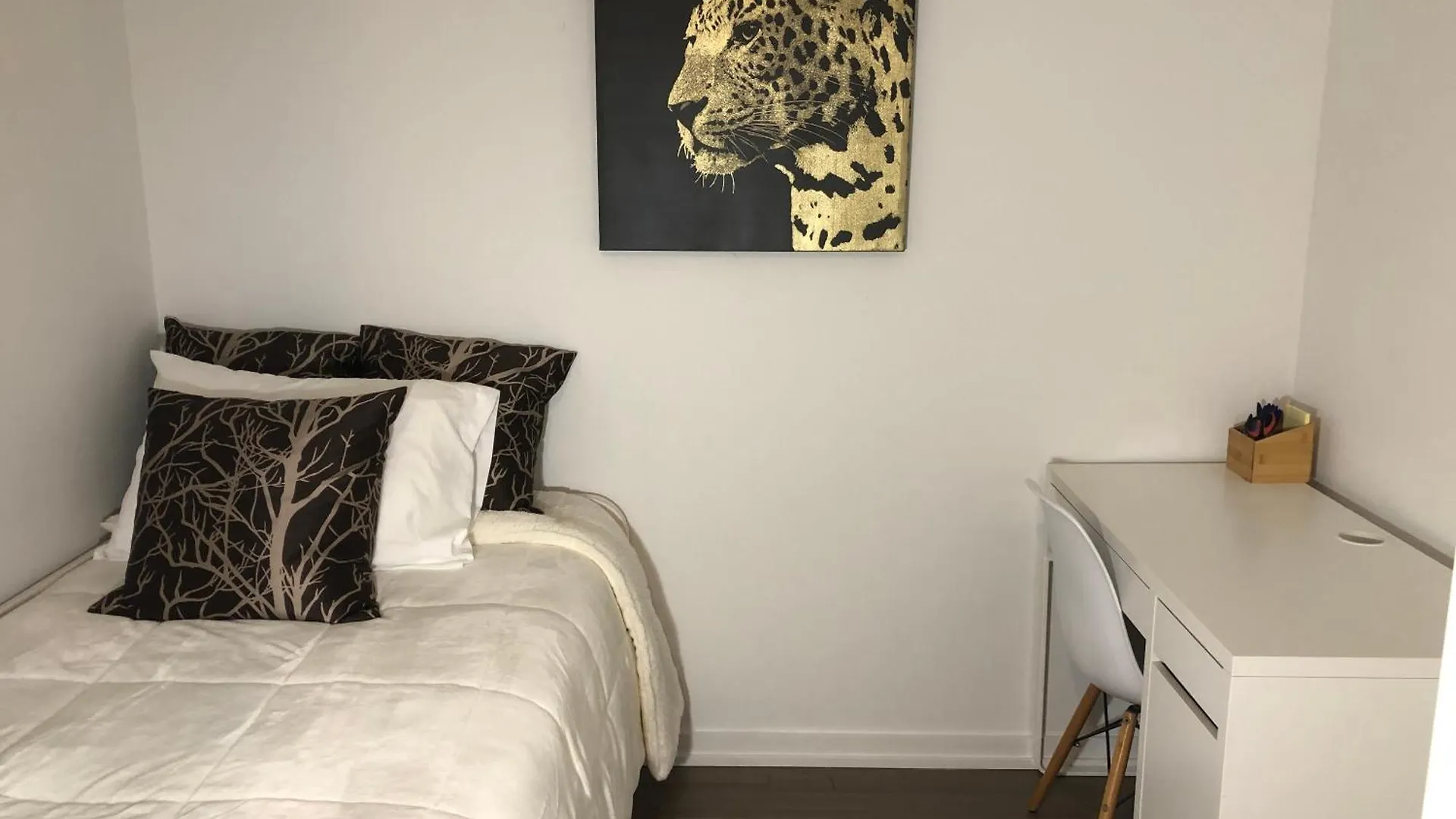 Oasis In The 6Ix Apartment Toronto